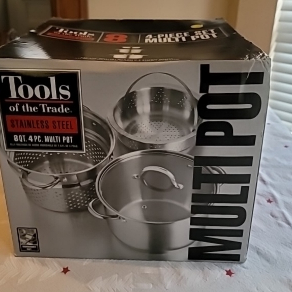 Tools of the trade, Stainless,  8 Qt , with Glass Lid, Pasta & steamer included